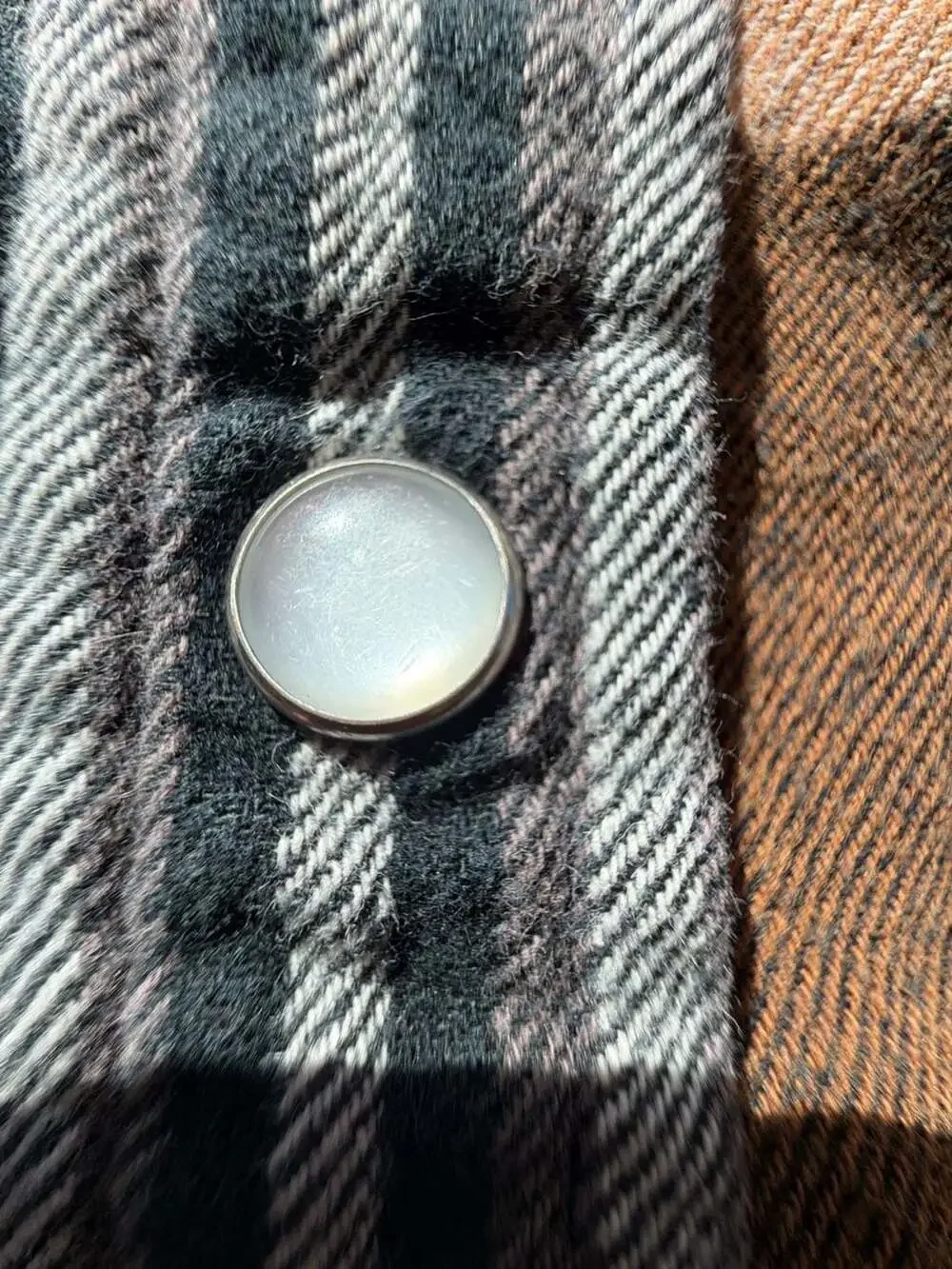 Levi's Men's Size M Brown Plaid Snap‎ Button Flannel Shirt